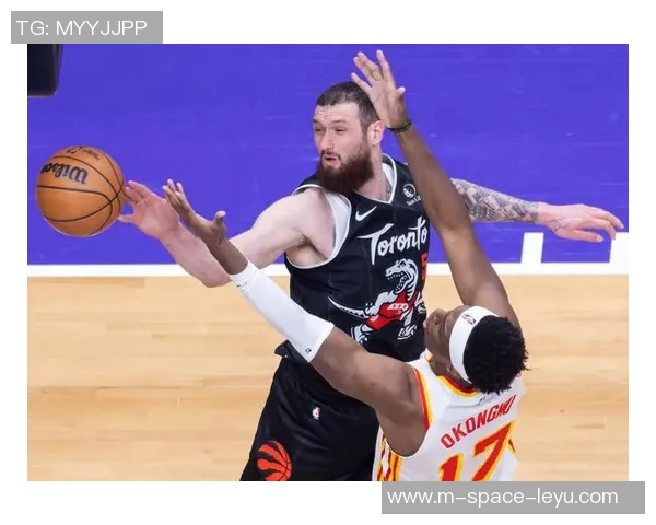 老鹰对阵活塞卡特惊艳扣篮瞬间回顾与精彩分析